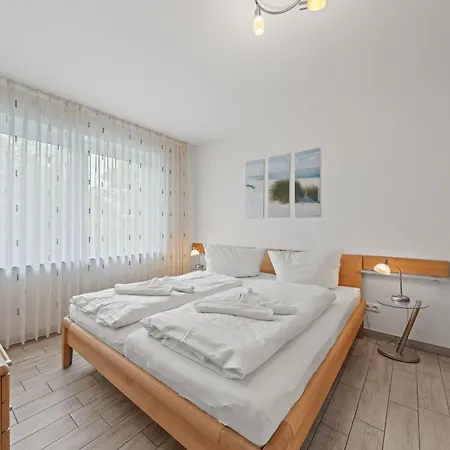 Blick Uebern Deich * Bensersiel